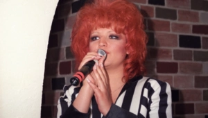 Певица Анастасия возмущена отказом в выплате пенсии: «40 лет пахала как лошадь» Певица Анастасия возмущена отказом в выплате пенсии: «40 лет пахала как лошадь»