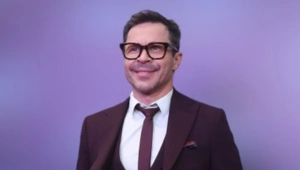 «Бронзовая» статуя Павла Деревянко простояла в Таганроге меньше суток