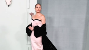 Меган Маркл впервые за долгое время вышла в свет