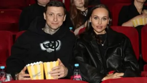 Жена Павла Мамаева рассказала, как муж мешает ей следить за фигурой: «Это расслабляет»