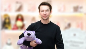 Долг по алиментам актера Кирилла Емельянова вырос в несколько раз