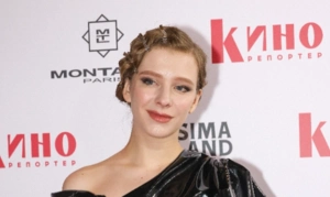 Пластический хирург прокомментировал изменения во внешности Арзамасовой