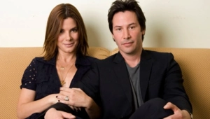 Сандра Буллок и Киану Ривз воссоединились за кулисами Бродвея: «Время для них остановилось»