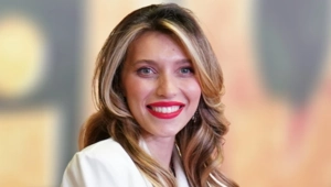 Регина Тодоренко показала, как отдыхает с детьми в тропической стране в перерывах между съемками