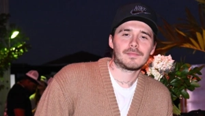 Бруклин Бекхэм сделал татуировку, символизирующую разрыв с семьей