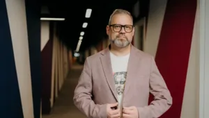 Захар Бабин рассказал с какими сложностями пришлось столкнуться при записи «Звезды становятся ближе»