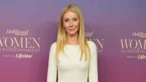 Дочь Гвинет Пэлтроу рассказала об увеличении губ Дочь Гвинет Пэлтроу рассказала об увеличении губ