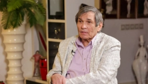 Бари Алибасов заявил, что доволен пенсией в 26 тысяч рублей: «Хватает на хлеб» Бари Алибасов заявил, что доволен пенсией в 26 тысяч рублей: «Хватает на хлеб»