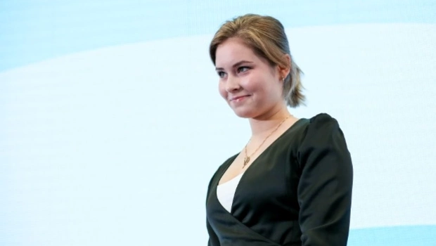Юлия Липницкая поделилась кадрами с мужем из отпуска во Вьетнаме Юлия Липницкая поделилась кадрами с мужем из отпуска во Вьетнаме