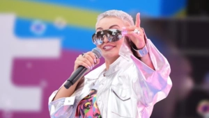 Катя Лель увлеклась тренировками для космонавтов и объявила о поисках любви Катя Лель увлеклась тренировками для космонавтов и объявила о поисках любви