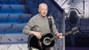 Александр Розенбаум резко высказался о неудобных вопросах журналистов