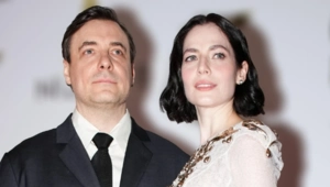 Юлия Снигирь публично поздравила старшую дочь Евгения Цыганова с днем рождения Юлия Снигирь публично поздравила старшую дочь Евгения Цыганова с днем рождения