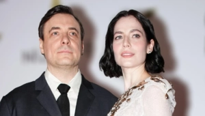 Юлия Снигирь публично поздравила старшую дочь Евгения Цыганова с днем рождения Юлия Снигирь публично поздравила старшую дочь Евгения Цыганова с днем рождения