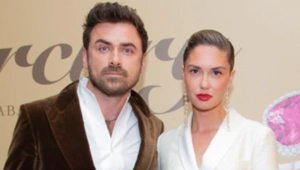 Агата Муцениеце в третий раз стала мамой