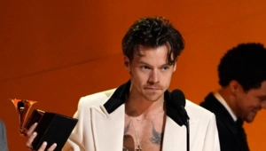 Гарри Стайлс прокомментировал слухи о пересадке волос