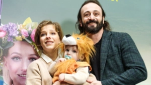 Лиза Арзамасова готовится родить на днях от Ильи Авербуха еще одного Льва Лиза Арзамасова готовится родить на днях от Ильи Авербуха еще одного Льва