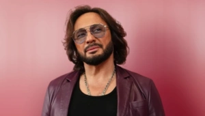 Стас Михайлов сослался на стиль Адриано Челентано при ответе на критику внешнего вида