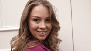 Полина Диброва совершила духовное паломничество вокруг горы Кайлас