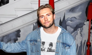 Мать Влада Соколовского рассказала, как втайне от сына снижала его вес Мать Влада Соколовского рассказала, как втайне от сына снижала его вес