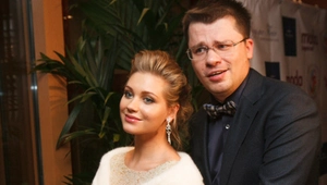 На фоне слухов о расставании с Евдокимовым Асмус вспомнила о Харламове На фоне слухов о расставании с Евдокимовым Асмус вспомнила о Харламове