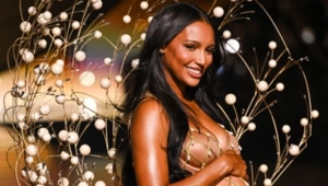 Топ-модель Жасмин Тукс родила сына спустя две недели после триумфа на шоу Victoria's Secret Топ-модель Жасмин Тукс родила сына спустя две недели после триумфа на шоу Victoria's Secret