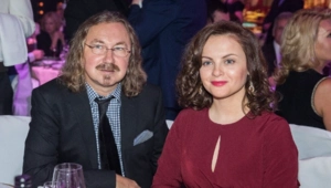 Молодая жена Игоря Николаева весело проводит лето — но без мужа