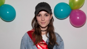 Стася Милославская – о постельных сценах с женатым Максимом Матвеевым: «Он у меня первый» Стася Милославская – о постельных сценах с женатым Максимом Матвеевым: «Он у меня первый»