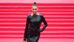 Ольга Бузова воссоединилась с отцом и поделилась трогательными кадрами встречи