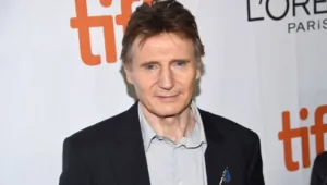 74-летний Лиам Нисон спровоцировал слухи о романе с молодой актрисой 74-летний Лиам Нисон спровоцировал слухи о романе с молодой актрисой