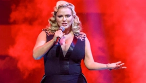 Анна Семенович вступилась за домохозяек: им должны платить миллионы Анна Семенович вступилась за домохозяек: им должны платить миллионы