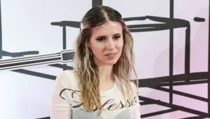 Певица Elvira T подарила себе на 32-летие Porsche за 14 млн рублей Певица Elvira T подарила себе на 32-летие Porsche за 14 млн рублей