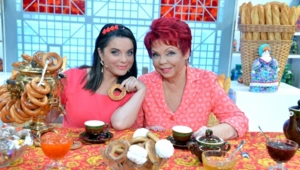 Звездные друзья Наташи Королевой трогательно поздравили маму певицы с юбилеем