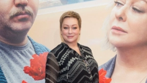 Мария Аронова рассказала о мироточении иконы в доме актера Меньщикова Мария Аронова рассказала о мироточении иконы в доме актера Меньщикова