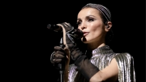 Сати Казанова опубликовала нежные снимки со своей мамой