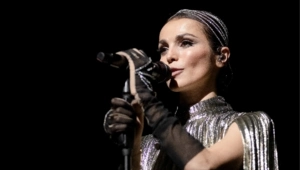 Сати Казанова опубликовала нежные снимки со своей мамой