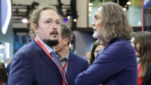 Сын Никаса Сафронова раскрыл тайну своего родства с известным телеведущим