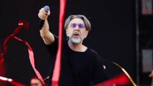 Сергей Шнуров высмеял коллег, жалующихся на работу: «Тяжело в шахте»