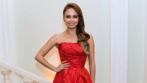 Ляйсан Утяшева рассказала, как в 39 лет поддерживает форму после рождения детей Ляйсан Утяшева рассказала, как в 39 лет поддерживает форму после рождения детей