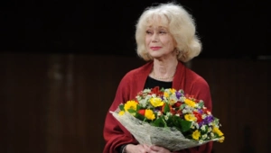 88-летняя Светлана Немоляева рассказала о перенесенной операции 88-летняя Светлана Немоляева рассказала о перенесенной операции