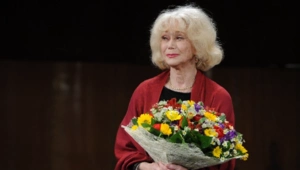 88-летняя Светлана Немоляева рассказала о перенесенной операции 88-летняя Светлана Немоляева рассказала о перенесенной операции