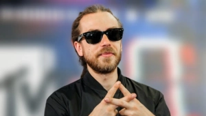 Сын Децла не спешит с женитьбой: «Хочу хотя бы какую-то копеечку иметь»