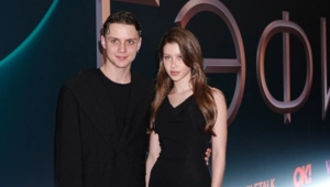 Анну Пересильд заподозрили в расставании с Ваней Дмитриенко из-за смены образа Анну Пересильд заподозрили в расставании с Ваней Дмитриенко из-за смены образа