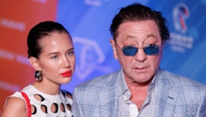 Аврора Киба представила свадебный наряд на подиуме Недели моды в Москве Аврора Киба представила свадебный наряд на подиуме Недели моды в Москве