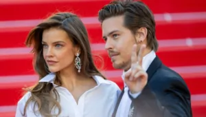 Дилан Спроус раскрыл характер дочери и высоко оценил красоту Барбары Палвин Дилан Спроус раскрыл характер дочери и высоко оценил красоту Барбары Палвин