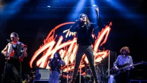 Группа The Hatters выпустила мини-альбом с Артемием Лебедевым Группа The Hatters выпустила мини-альбом с Артемием Лебедевым