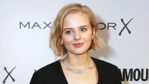 Саша Бортич рассказала, что готова выйти замуж за 27-летнего актера