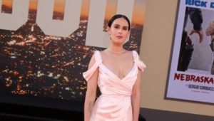 Дочь Брюса Уиллиса прокомментировала слухи о финансовой помощи