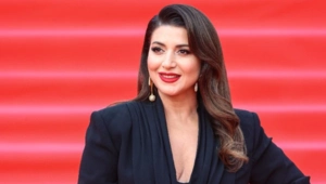 Певица Жасмин узнала пол будущего внука на гендер-пати, которую вел Павел Воля