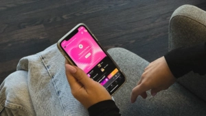 Новогодний ТОП: какие треки чаще всего радовали россиян в праздничные дни