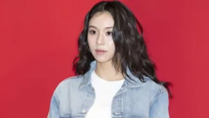 Чэён из TWICE покидает JYP Entertainment